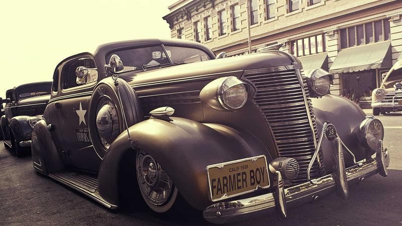 US EV Sales Plunge 41% After Tax Credit Ends